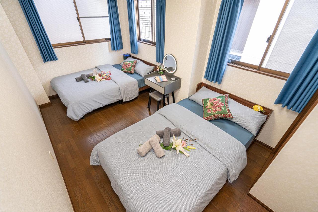 台東区寝室4つと広々吹き抜けリビングのメゾネットタイプのお家 Apartamento Tokio